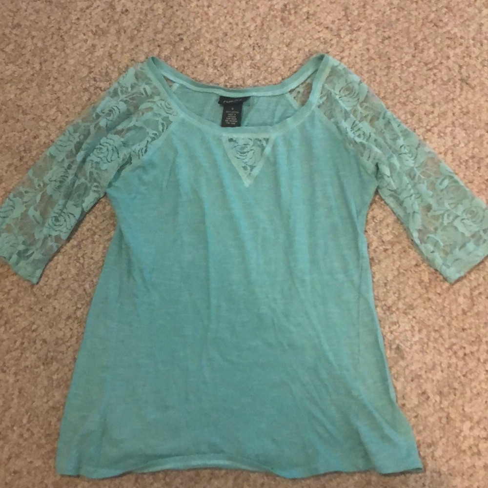 Rue 21 shirt